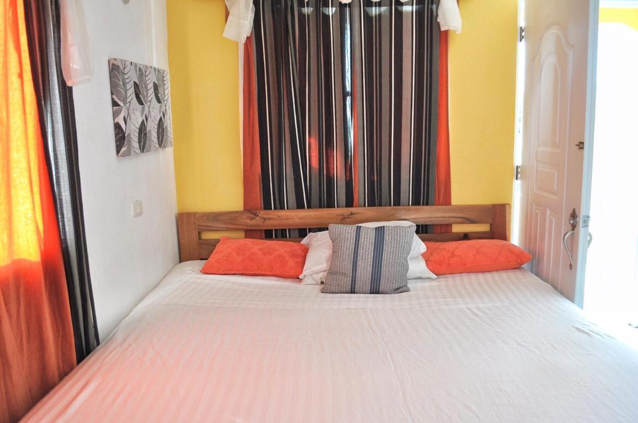 De luz Hotel El Limon Extérieur photo